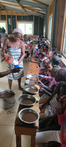 Vie à la Cantine Bois de Lance
